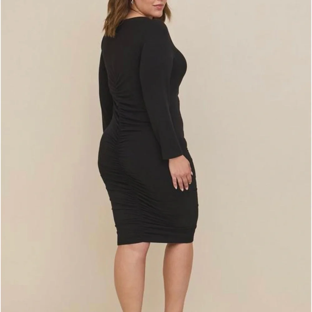 Torrid - Picture 2 of 6